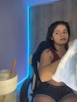 pretty angela1 online show from April 19, 2026, 4:12 am