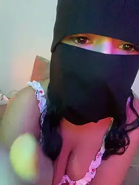 Snapshot of Hit_Jouri chatting on January 31, 2025, 11:35 pm Hit Jouri online show from January 31, 2025, 11:35 pm