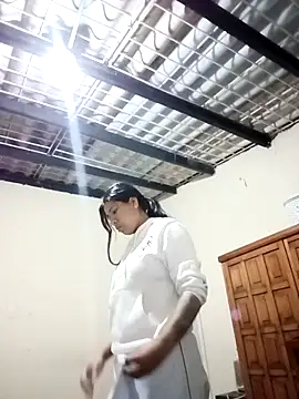 Pamelamilkk 1007 online show from November 19, 2025, 2:44 am