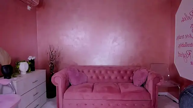 evanew  online show from February 24, 2025, 6:04 pm