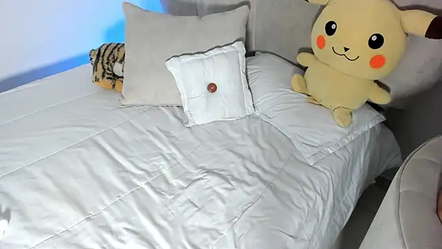 rachaeldeckard   online show from January 24, 2025, 8:44 am