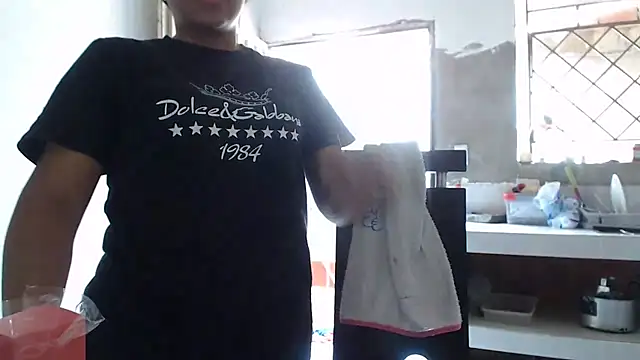 Coral0403 online show from March 8, 2025, 7:20 pm