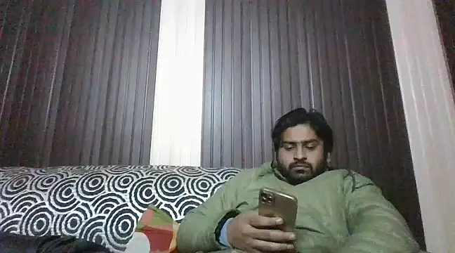 Snapshot of indihotguy chatting on January 16, 2025, 11:48 am indihotguy online show from January 16, 2025, 11:48 am