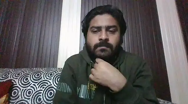 Snapshot of indihotguy chatting on February 5, 2025, 9:46 am indihotguy online show from February 5, 2025, 9:46 am