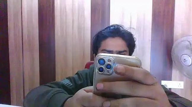 Snapshot of indihotguy chatting on February 6, 2025, 7:56 am indihotguy online show from February 6, 2025, 7:56 am