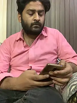 Snapshot of indihotguy chatting on March 22, 2025, 6:47 pm indihotguy online show from March 22, 2025, 6:47 pm