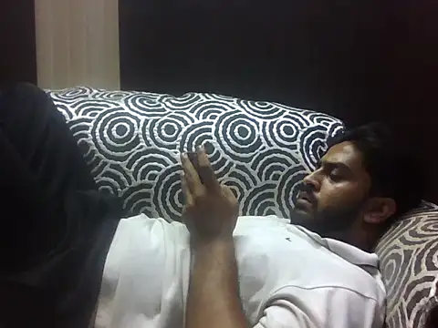 Snapshot of indihotguy chatting on October 7, 2025, 2:14 pm indihotguy online show from October 7, 2025, 2:14 pm