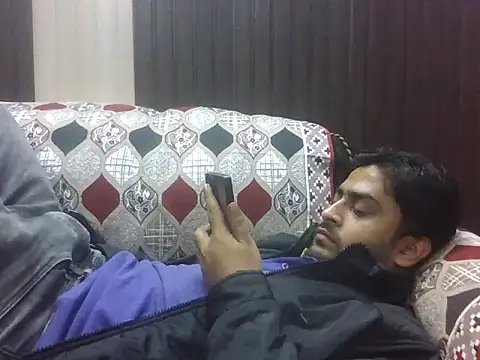 indihotguy online show from November 13, 2025, 2:05 pm