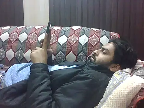 indihotguy online show from December 3, 2025, 12:58 pm