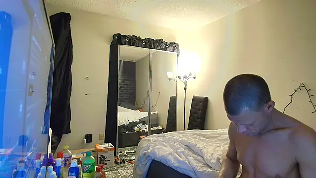 hotemberly jake online show from December 30, 2024, 5:23 pm