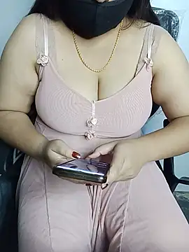 Snapshot of tanvihot2 chatting on July 15, 2026, 4:12 pm tanvihot2 online show from July 15, 2026, 4:12 pm