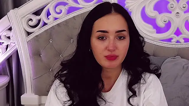 Snapshot of KimKhallifa chatting on January 14, 2025, 10:59 am KimKhallifa online show from January 14, 2025, 10:59 am