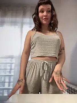 sunnysunday online show from January 3, 2025, 4:44 am