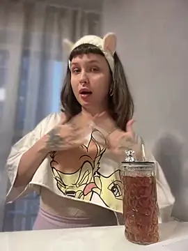 sunnysunday online show from January 4, 2025, 9:54 am