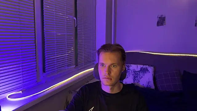 Leonnextdoor online show from January 17, 2026, 7:28 pm