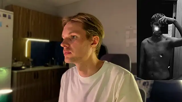 Leonnextdoor online show from February 5, 2026, 7:18 pm