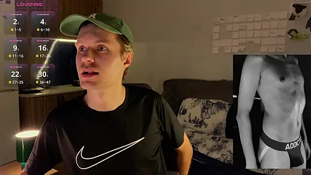 Leonnextdoor online show from February 22, 2026, 4:27 pm