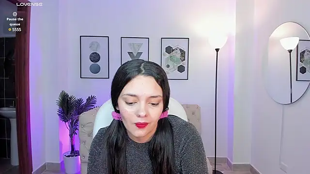 amelia cherry online show from February 12, 2025, 11:40 am