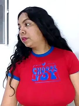 Snapshot of Brendabluee chatting on February 4, 2025, 2:28 am Brendabluee online show from February 4, 2025, 2:28 am