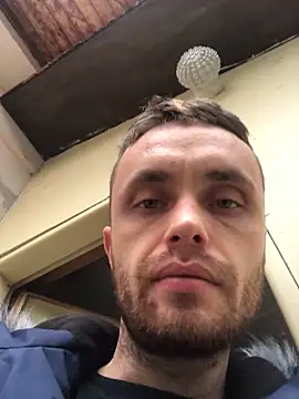 tomasek28 online show from January 3, 2025, 1:36 pm