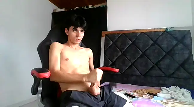 Snapshot of nohatwink chatting on January 10, 2025, 3:06 pm nohatwink online show from January 10, 2025, 3:06 pm