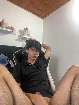 Snapshot of nohatwink chatting on January 23, 2025, 5:35 am nohatwink online show from January 23, 2025, 5:35 am