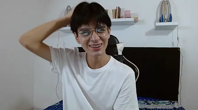 Snapshot of nohatwink chatting on February 1, 2025, 3:08 am nohatwink online show from February 1, 2025, 3:08 am