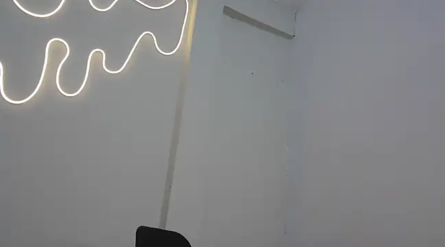 conejita linda online show from February 2, 2025, 3:28 pm