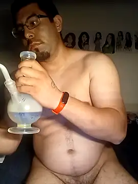 k1oudE online show from October 19, 2025, 6:52 pm