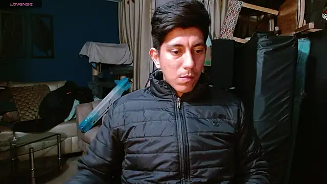 Snapshot of Noah-cock chatting on November 11, 2025, 6:35 am Noah-cock online show from November 11, 2025, 6:35 am