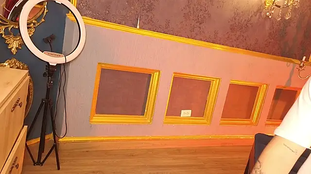 MarcoVitto online show from November 1, 2025, 7:38 pm