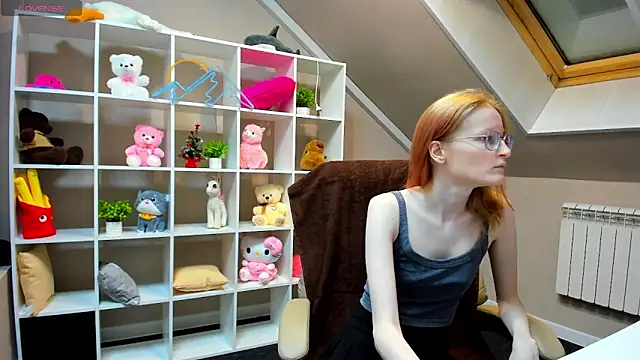 Snapshot of ElizabethHarpper chatting on January 2, 2025, 1:06 am ElizabethHarpper online show from January 2, 2025, 1:06 am