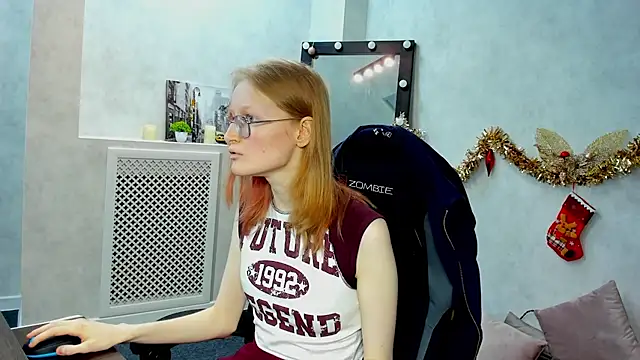 Snapshot of ElizabethHarpper chatting on January 4, 2025, 4:44 am ElizabethHarpper online show from January 4, 2025, 4:44 am