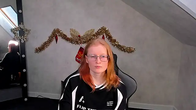 Snapshot of ElizabethHarpper chatting on January 14, 2025, 8:41 am ElizabethHarpper online show from January 14, 2025, 8:41 am