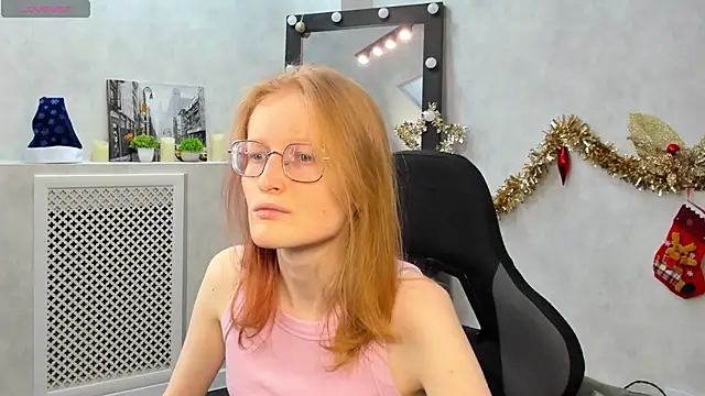 Snapshot of ElizabethHarpper chatting on January 18, 2025, 8:10 am ElizabethHarpper online show from January 18, 2025, 8:10 am