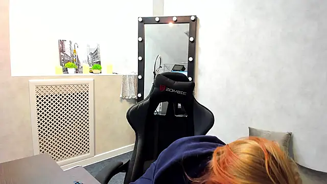 Snapshot of ElizabethHarpper chatting on February 12, 2025, 11:18 am ElizabethHarpper online show from February 12, 2025, 11:18 am