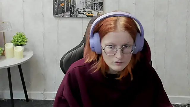 ElizabethHarpper online show from March 4, 2026, 4:57 pm