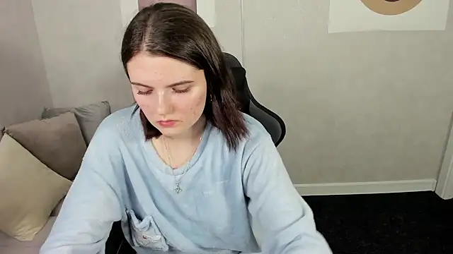 CharlotteMitchell online show from January 15, 2025, 2:02 pm