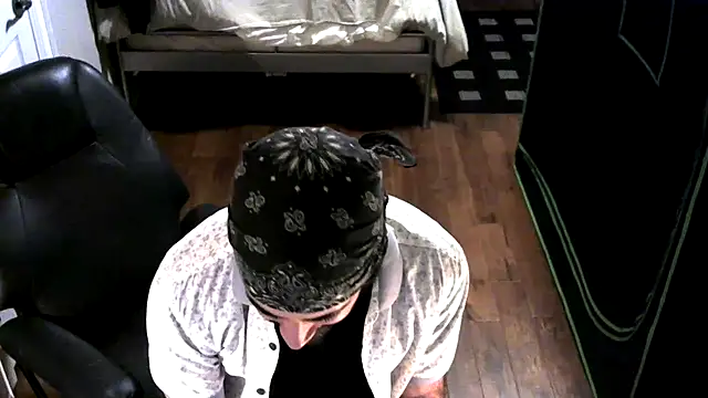 Snapshot of Faded-Solo chatting on January 21, 2025, 12:46 am Faded-Solo online show from January 21, 2025, 12:46 am