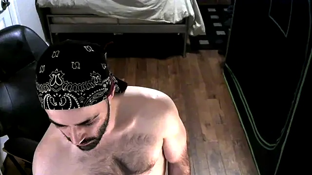 Snapshot of Faded-Solo chatting on January 25, 2025, 12:26 pm Faded-Solo online show from January 25, 2025, 12:26 pm