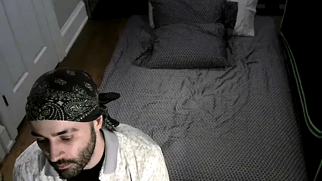 Snapshot of Faded-Solo chatting on January 27, 2025, 1:05 am Faded-Solo online show from January 27, 2025, 1:05 am