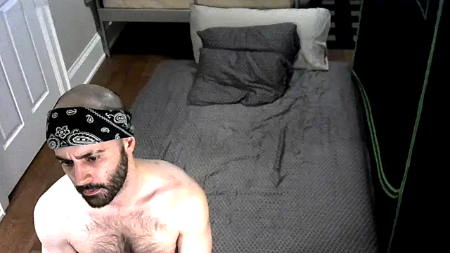 Snapshot of Faded-Solo chatting on February 1, 2025, 11:37 pm Faded-Solo online show from February 1, 2025, 11:37 pm