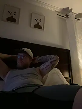 tcadle1824 online show from March 27, 2026, 2:28 am