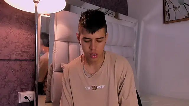 Angel Khouri online show from January 31, 2025, 8:01 pm