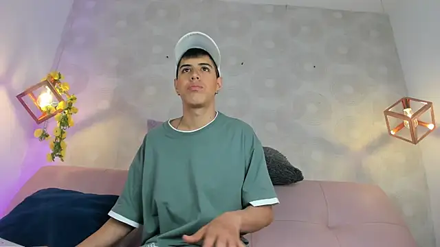 Angel Khouri online show from March 7, 2025, 3:40 am