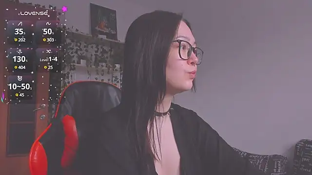 kittenrisha online show from March 18, 2025, 7:19 am