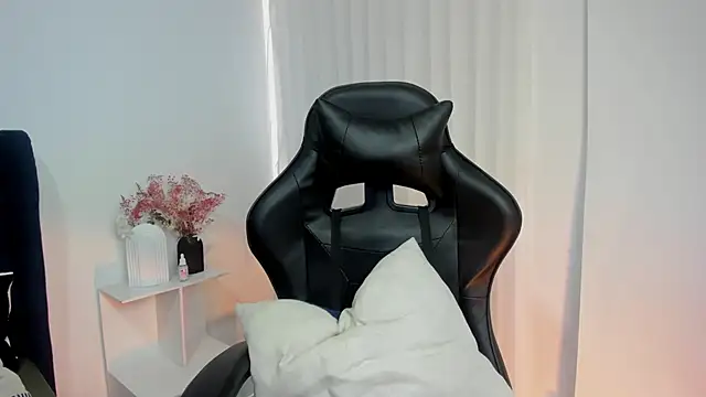 Xewa  online show from March 1, 2025, 8:10 pm