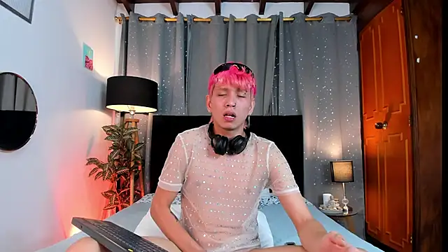 Snapshot of Brian-Ausslos chatting on March 11, 2025, 7:48 am Brian-Ausslos online show from March 11, 2025, 7:48 am