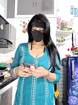 Snapshot of Best-Couple chatting on March 27, 2026, 3:34 am Best-Couple online show from March 27, 2026, 3:34 am