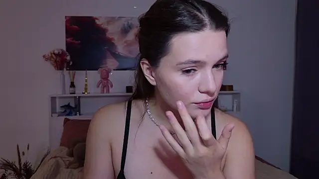 Nellie Medina online show from October 12, 2025, 8:52 pm